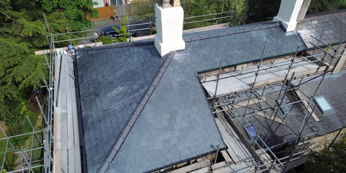 Moreton Roofers
